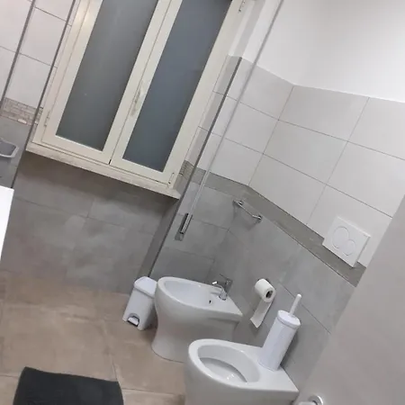 Dei Nonni Gio E Cry Piano Terra Sperlonga
